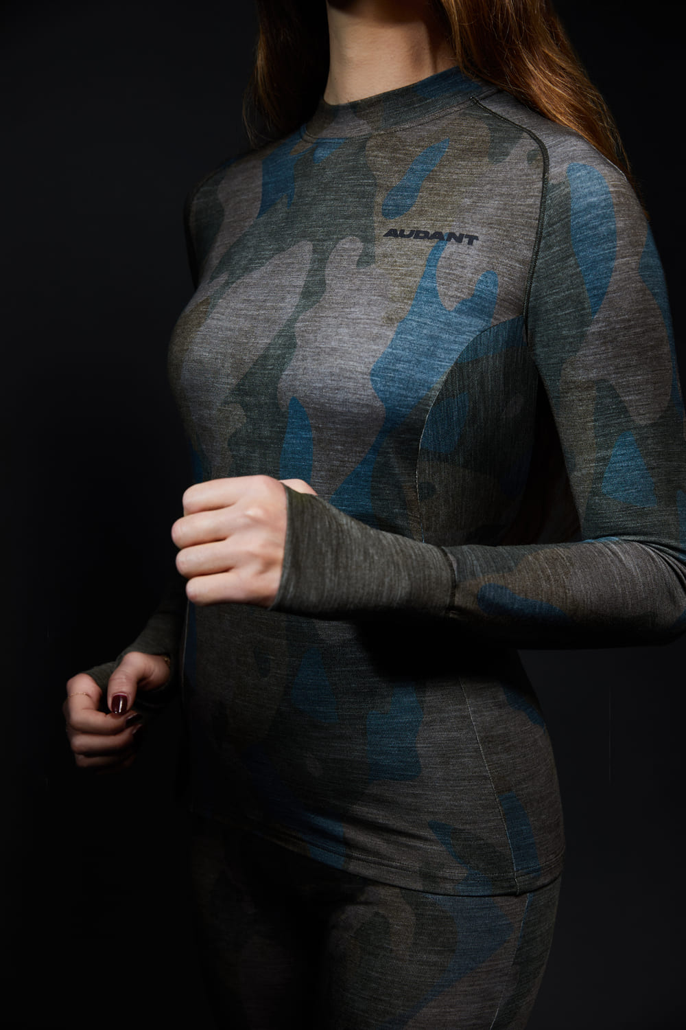 STAUNIES LONG SLEEVE SIGNATURE